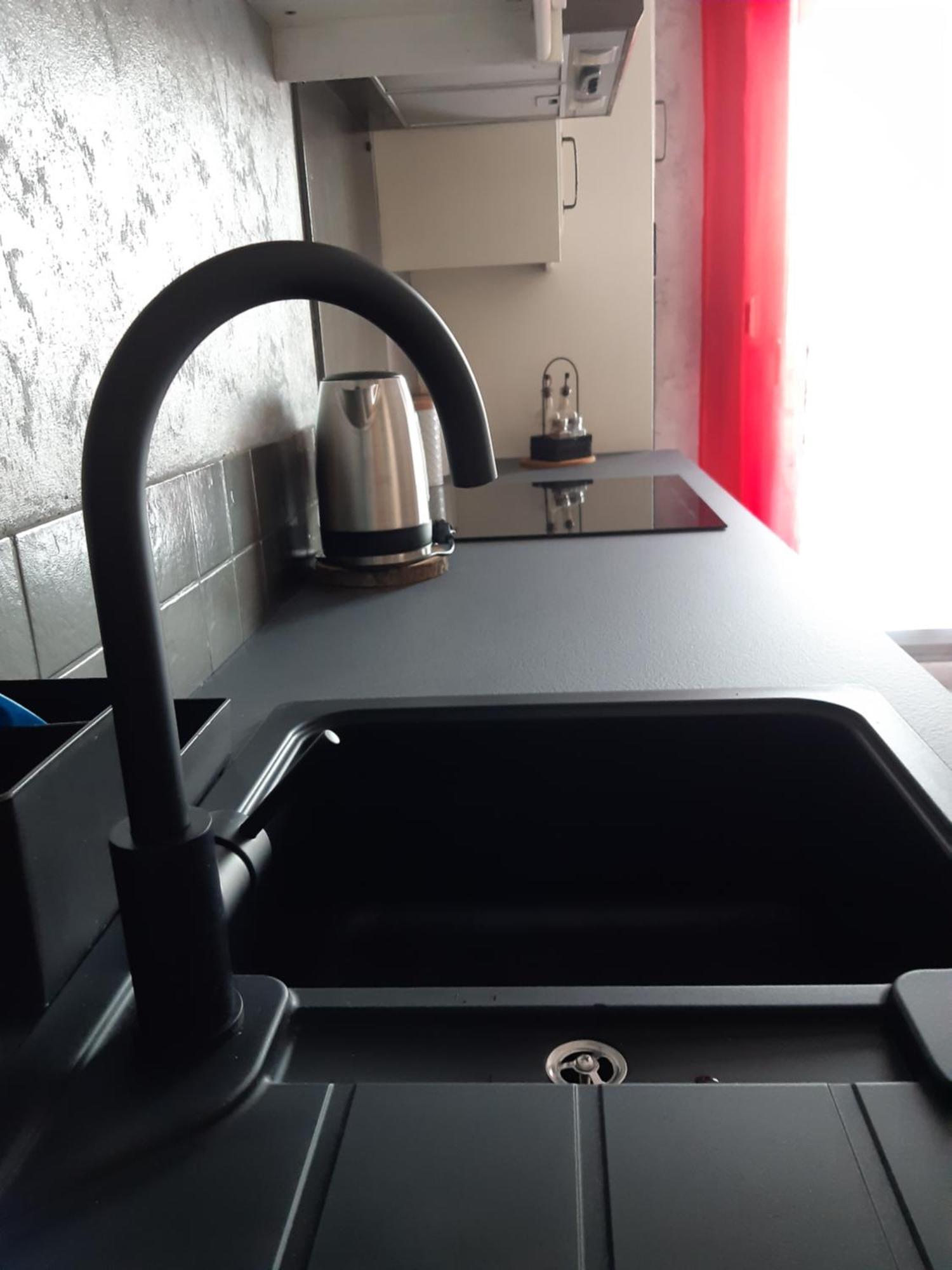 Cosy Appart - Balcon, Parking, Spacieux T2 - Proche Eurexpo Stade Saint-Priest  Eksteriør bilde