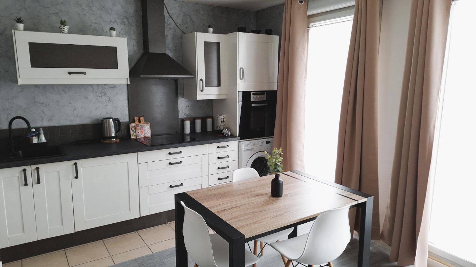 Cosy Appart - Balcon, Parking, Spacieux T2 - Proche Eurexpo Stade Saint-Priest  Eksteriør bilde